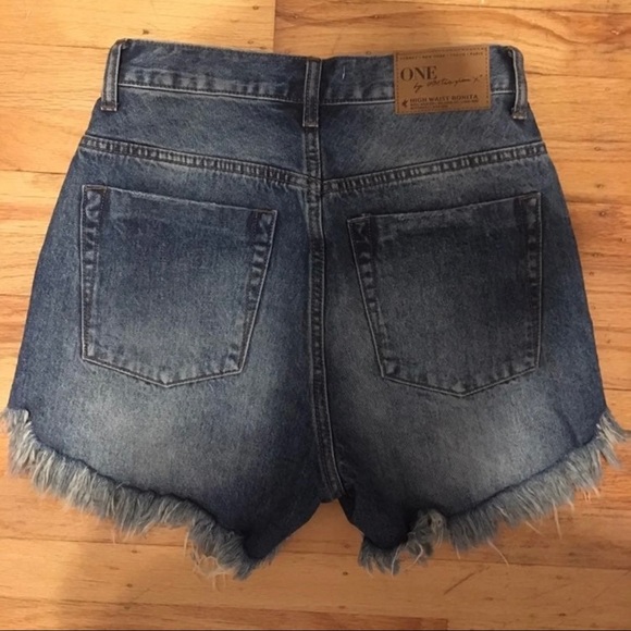 one teaspoon high waist bonita shorts - Picture 2 of 2